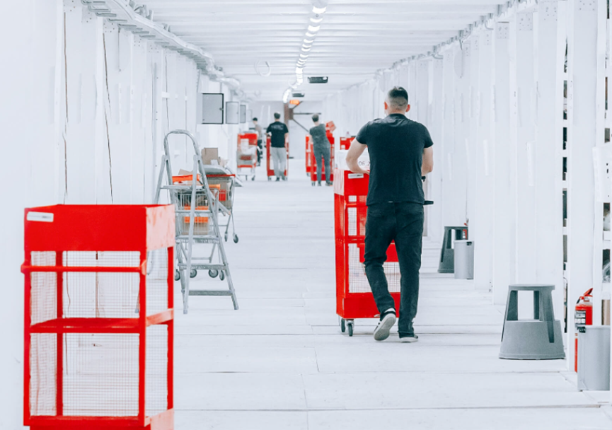 Augmenting Logistics Efficiency: Blueiot’s IoT Logistic Tracking Innovations